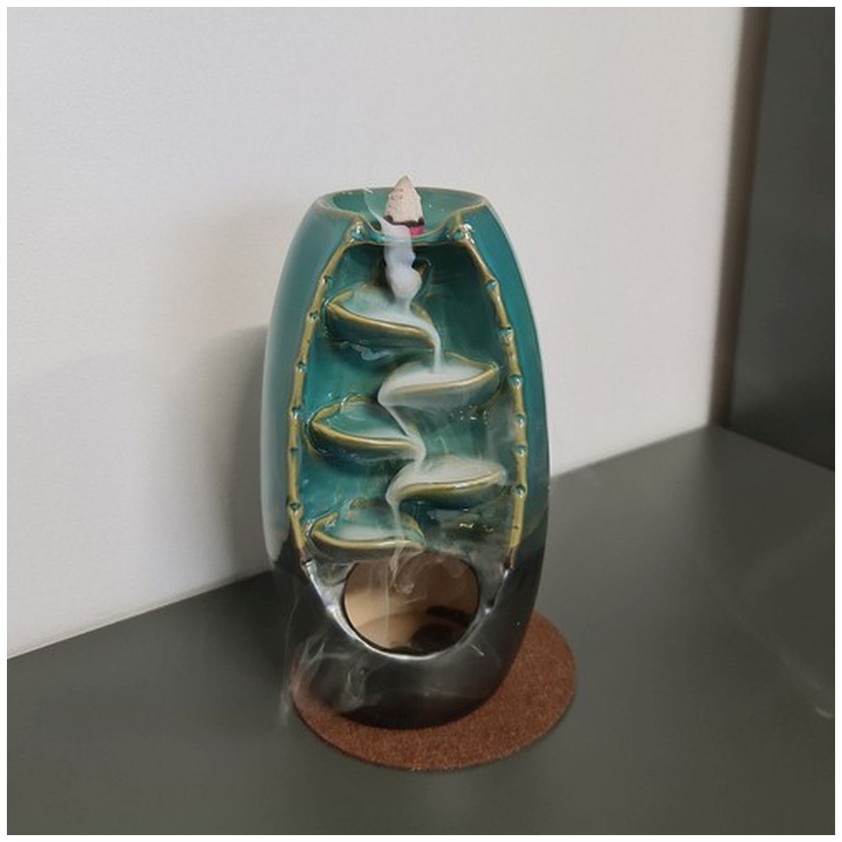 Ceramiczny Kominek Zapachowy Wodospad Ruhhy 22655 - Relaks i Estetyka w Twoim Wnętrzu-3 Ceramiczny Kominek Zapachowy Wodospad Ruhhy 22655 - Relaks i Estetyka w Twoim Wnętrzu-3