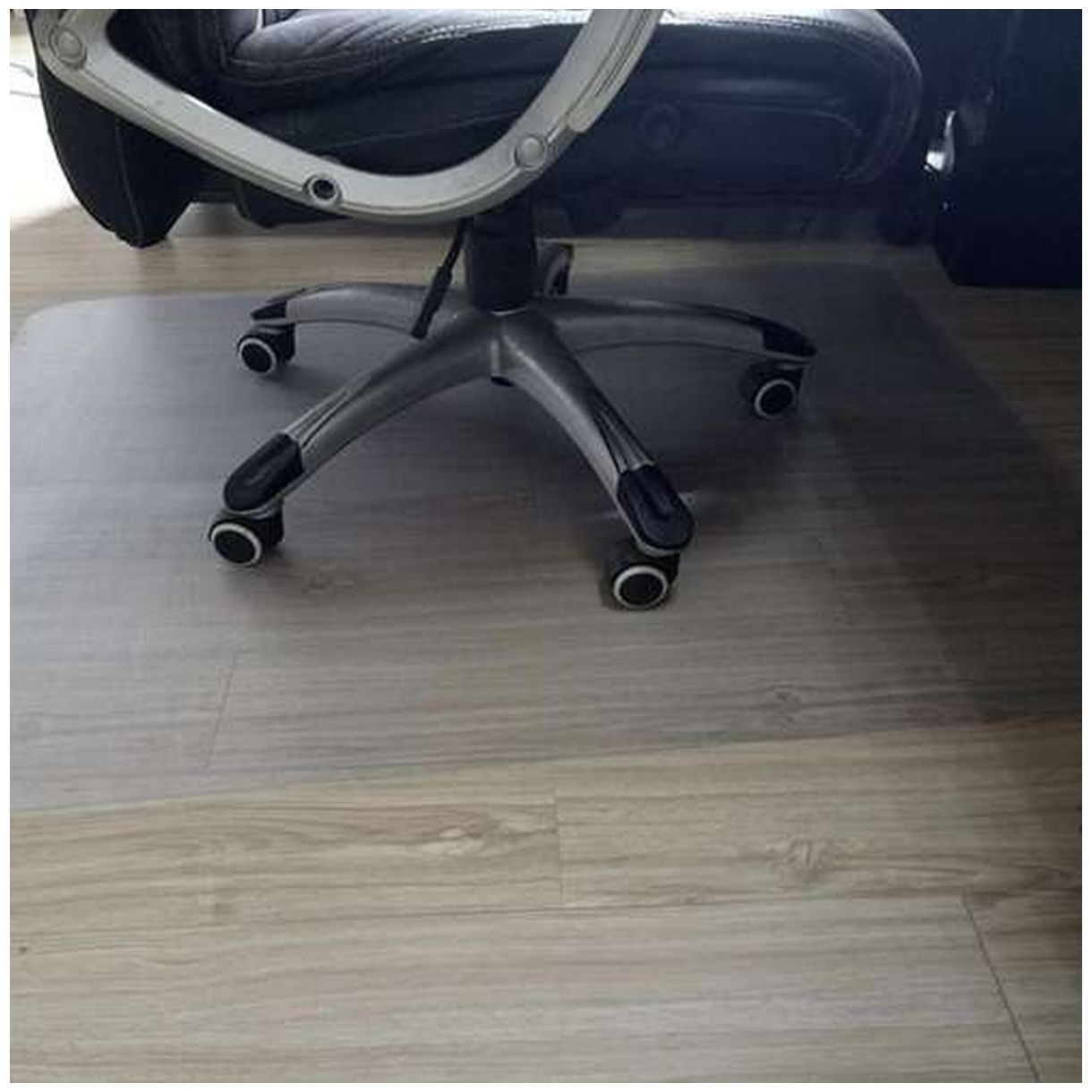 Mata Ochronna pod Krzesło 100x140cm RUHHY - Mleczna Ochrona Twojej Podłogi-2 Mata Ochronna pod Krzesło 100x140cm RUHHY - Mleczna Ochrona Twojej Podłogi-2